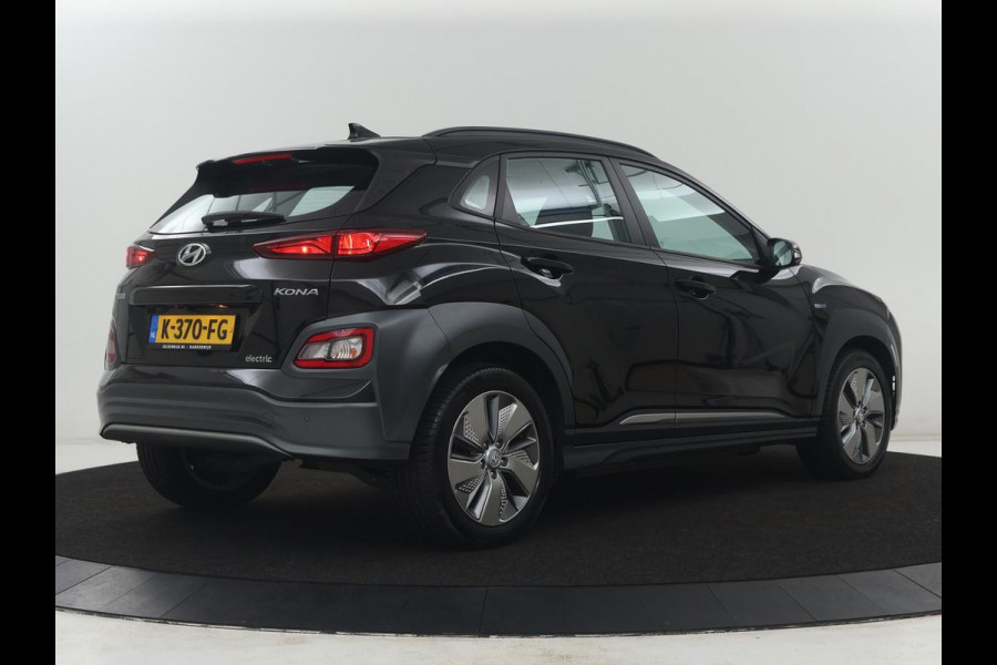 Hyundai Kona EV Comfort 64 kWh SOH 94% | Climate Control | Camera | Cruise Control | DAB+ | Lichtmetalen Velgen