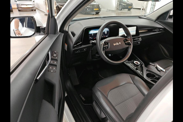 Kia Niro EV DynamicLine 64.8 kWh NL-AUTO | NAVI | CAMERA | 1/2 LEDER