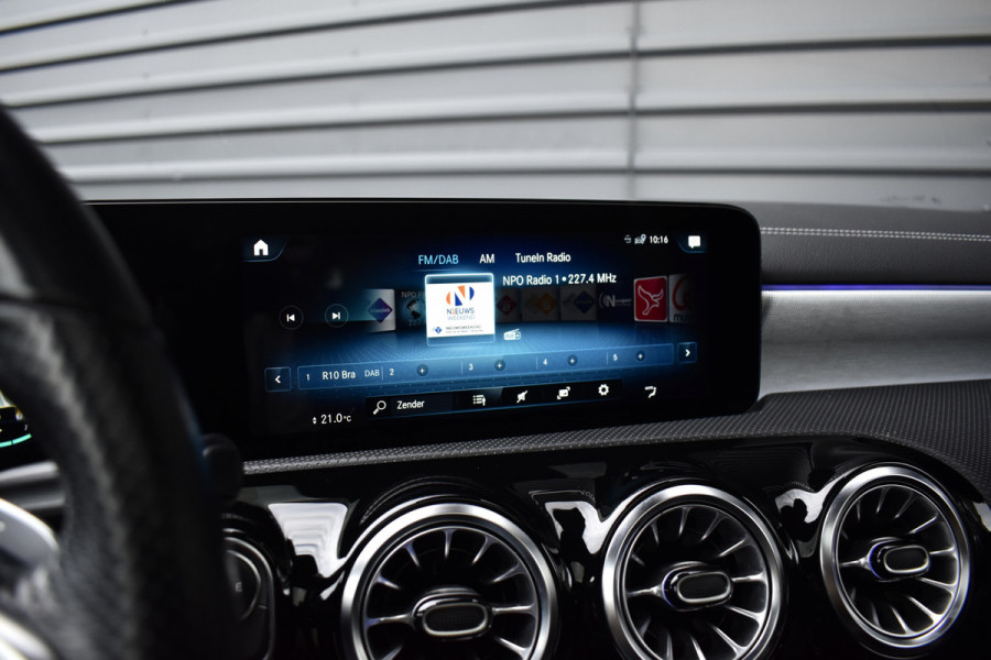 Mercedes-Benz CLA-Klasse Shooting Brake 250 e AMG Line | Pano | ACC | 360 Camera | Multibeam | Sfeerverlichting | Dodehoek |