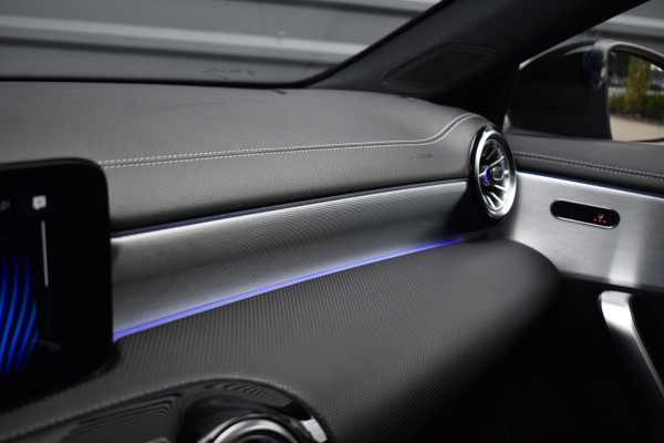 Mercedes-Benz CLA-Klasse Shooting Brake 250 e AMG Line | Pano | ACC | 360 Camera | Multibeam | Sfeerverlichting | Dodehoek |