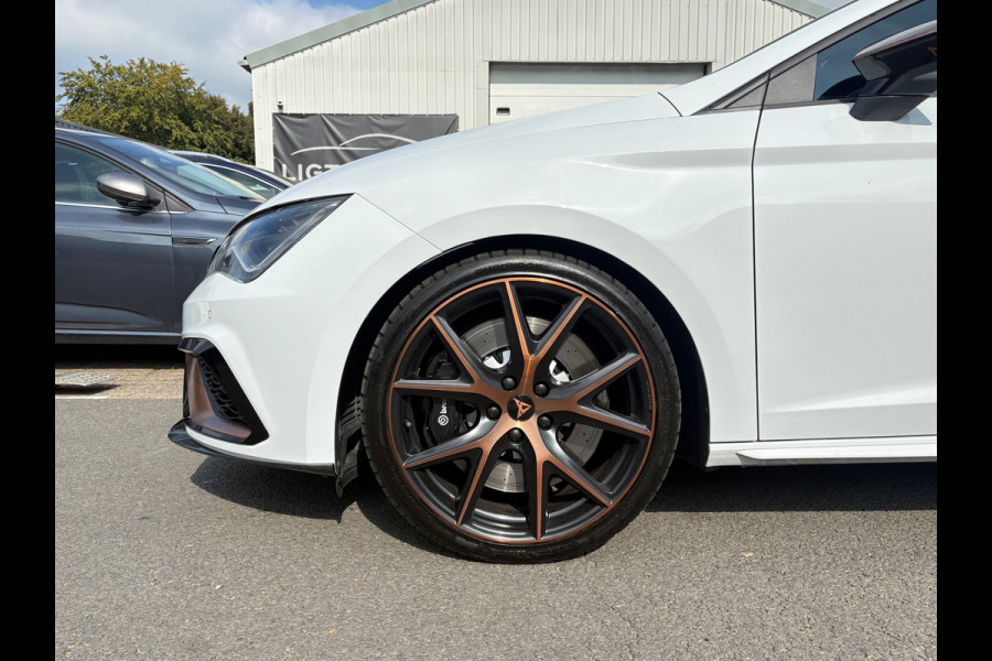 Seat Leon ST 2.0 TSI 4DRIVE CUPRA Beats|Kuipstoelen|Carbon