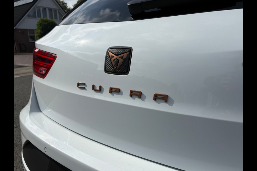 Seat Leon ST 2.0 TSI 4DRIVE CUPRA Beats|Kuipstoelen|Carbon