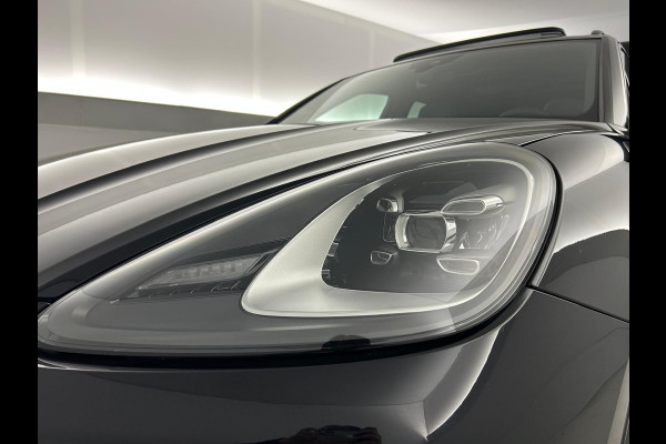 Porsche Cayenne 3.0 Sport Chrono/Pano-dak/Trekhaak/Luchtvering/PDLS-LED