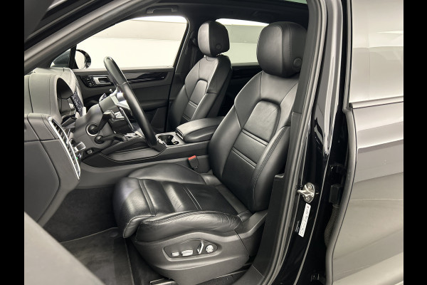 Porsche Cayenne 3.0 Sport Chrono/Pano-dak/Trekhaak/Luchtvering/PDLS-LED