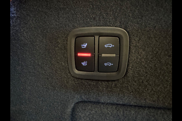 Porsche Cayenne 3.0 Sport Chrono/Pano-dak/Trekhaak/Luchtvering/PDLS-LED
