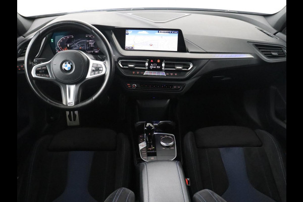 BMW 1-serie 120i Business Edition Plus | M-Pakket | Navigatie | LED | Navigatie | Pano.Dak |