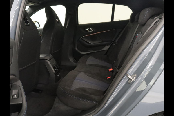 BMW 1-serie 120i Business Edition Plus | M-Pakket | Navigatie | LED | Navigatie | Pano.Dak |