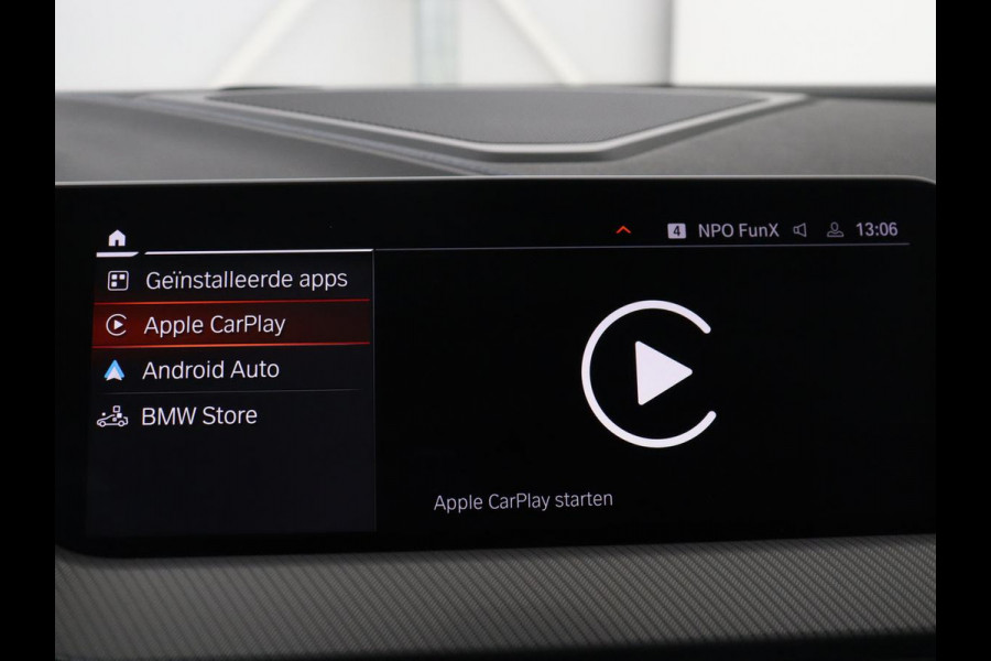 BMW 1-serie 120i Business Edition Plus | M-Pakket | Navigatie | LED | Navigatie | Pano.Dak |