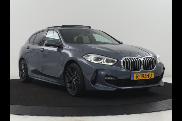 BMW 1-serie 120i Business Edition Plus | M-Pakket | Navigatie | LED | Navigatie | Pano.Dak |