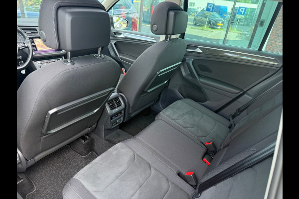 Volkswagen Tiguan 1.5 TSI ACT Highline - Automaat - Pano/Schuifdak - Navi - Org.NL