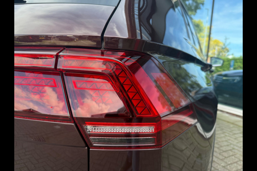 Volkswagen Tiguan 1.5 TSI ACT Highline - Automaat - Pano/Schuifdak - Navi - Org.NL