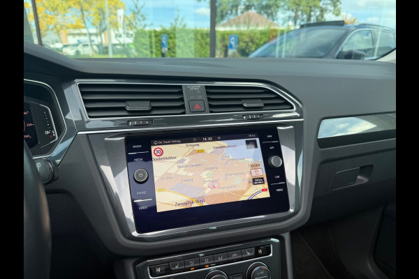 Volkswagen Tiguan 1.5 TSI ACT Highline - Automaat - Pano/Schuifdak - Navi - Org.NL