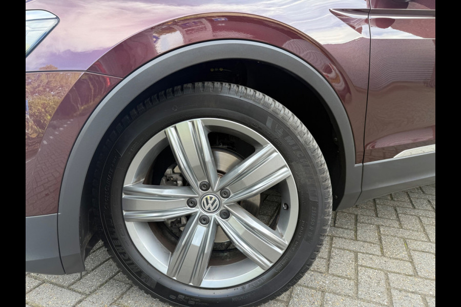 Volkswagen Tiguan 1.5 TSI ACT Highline - Automaat - Pano/Schuifdak - Navi - Org.NL