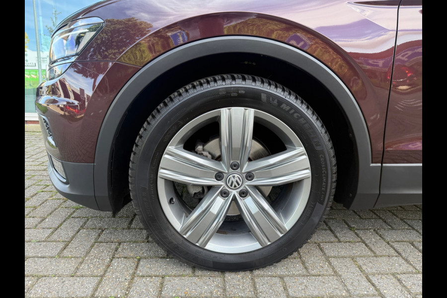 Volkswagen Tiguan 1.5 TSI ACT Highline - Automaat - Pano/Schuifdak - Navi - Org.NL