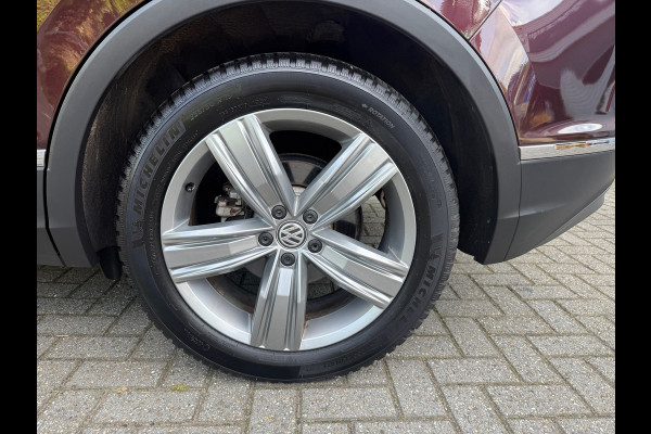 Volkswagen Tiguan 1.5 TSI ACT Highline - Automaat - Pano/Schuifdak - Navi - Org.NL