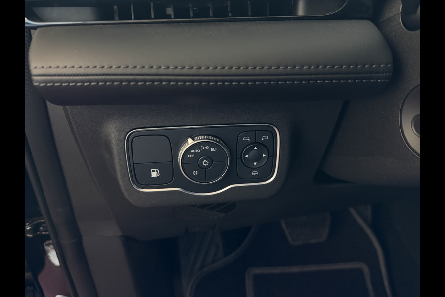 Omoda 9 OMODA 9 PREMIUM AWD 538PK MASSAGE STOEL.VERW/KOELING | 145 KM / TOTAAL MET BENZINE 1000KM ELEKTRISCH | 538 PK | 4WD 4X4
