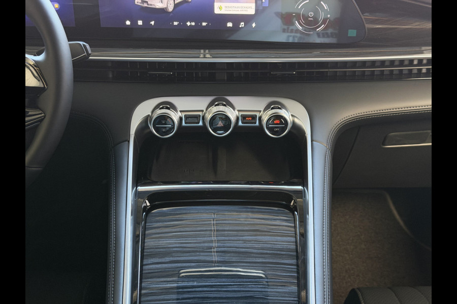 Omoda 9 OMODA 9 PREMIUM AWD 538PK MASSAGE STOEL.VERW/KOELING | 145 KM / TOTAAL MET BENZINE 1000KM ELEKTRISCH | 538 PK | 4WD 4X4