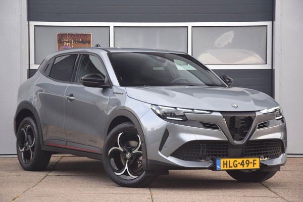 Alfa Romeo junior 1.2 Turbo Hybrid Ibrida Speciale MATRIX LED/DODEHOEK DETECTIE/VERWARMD VOORRUIT
