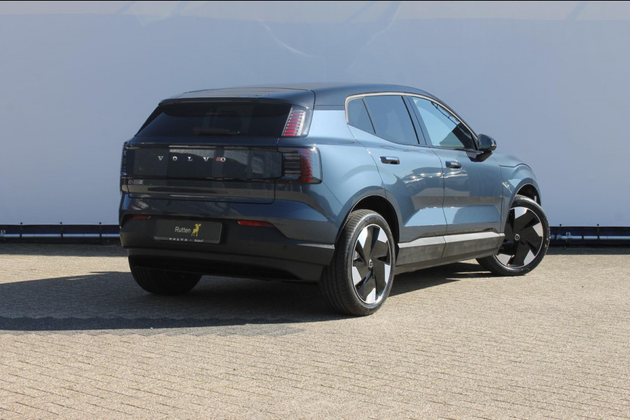 Volvo EX30 P5 Long Range Plus Europa 69 kWh Google infotainment / Getint glas vanaf de B-stijl / Stoelverwarming / Stuurwielverwarming / 19" lichtmetalen velgen