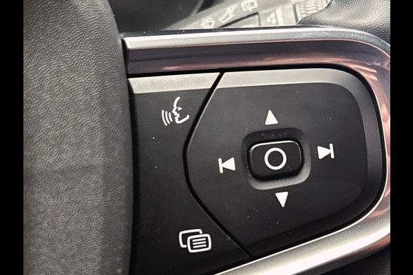 Volvo XC40 1.5 T4 Recharge Inscription Expression | Apple/Carplay | Elek. Kofferklep | Cruise/Control | Climate/Control |