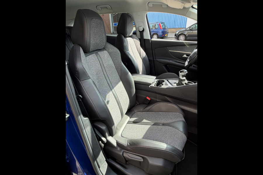 Peugeot 3008 1.2 PureTech Allure Pack - Navigatie / Apple Carplay I Airco I LED I DPC I Achteruitrij CameraI Dealer onderhouden