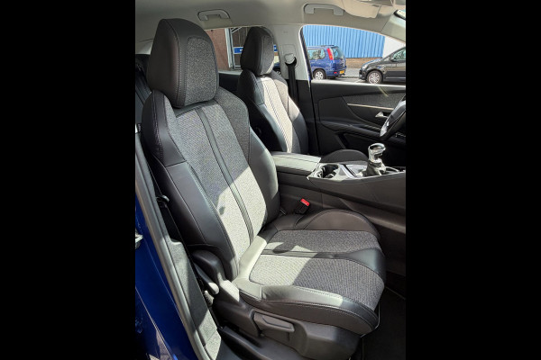 Peugeot 3008 1.2 PureTech Allure Pack - Navigatie / Apple Carplay I Airco I LED I DPC I Achteruitrij CameraI Dealer onderhouden