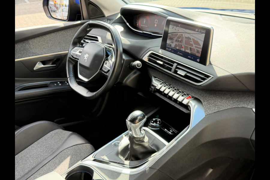 Peugeot 3008 1.2 PureTech Allure Pack - Navigatie / Apple Carplay I Airco I LED I DPC I Achteruitrij CameraI Dealer onderhouden