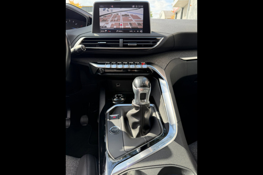 Peugeot 3008 1.2 PureTech Allure Pack - Navigatie / Apple Carplay I Airco I LED I DPC I Achteruitrij CameraI Dealer onderhouden