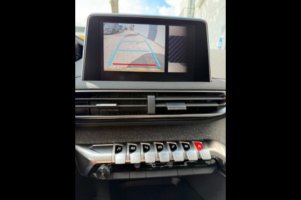 Peugeot 3008 1.2 PureTech Allure Pack - Navigatie / Apple Carplay I Airco I LED I DPC I Achteruitrij CameraI Dealer onderhouden