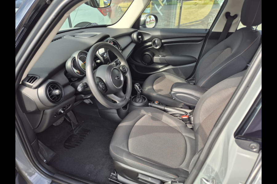 MINI 5-deurs 1.5 One
