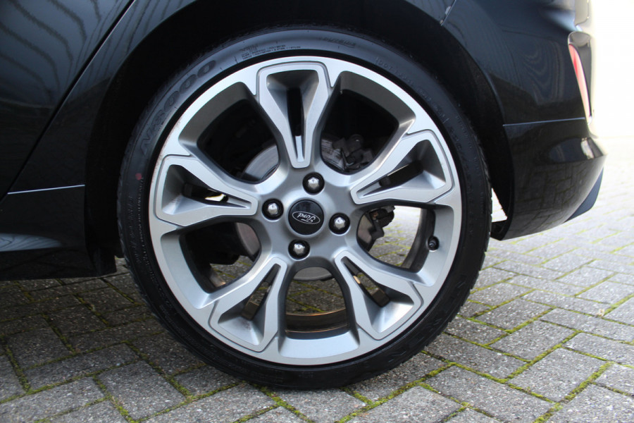 Ford Fiesta 1.0 EcoBoost ST-Line 100PK Zeer nette en sportieve Hatchback 18 Inch Velgen, Climate Controle, Cruise Controle,
