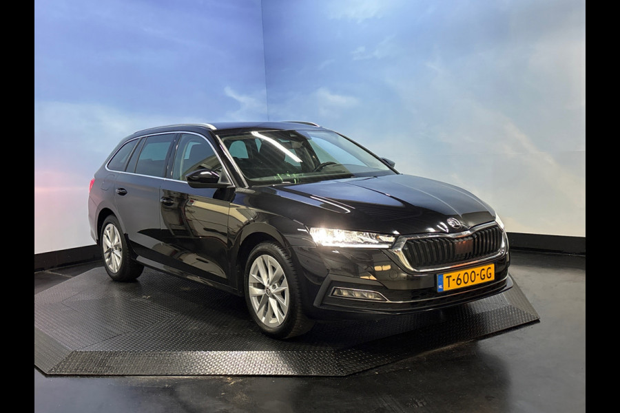 Škoda Octavia Combi 1.0 TSI Business Edition Plus Trekhaak, Carplay,