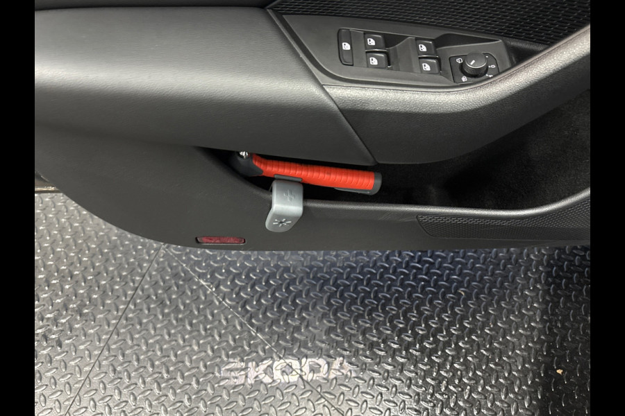 Škoda Octavia Combi 1.0 TSI Business Edition Plus Trekhaak, Carplay,