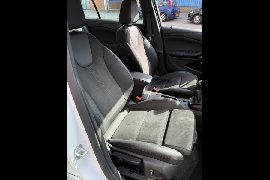 Opel Astra Sports Tourer 1.2 Turbo Elegance - Navigatie I Airco I LED I PDC I Sport velgen I Leer/ Alcantara Dealer onderhouden