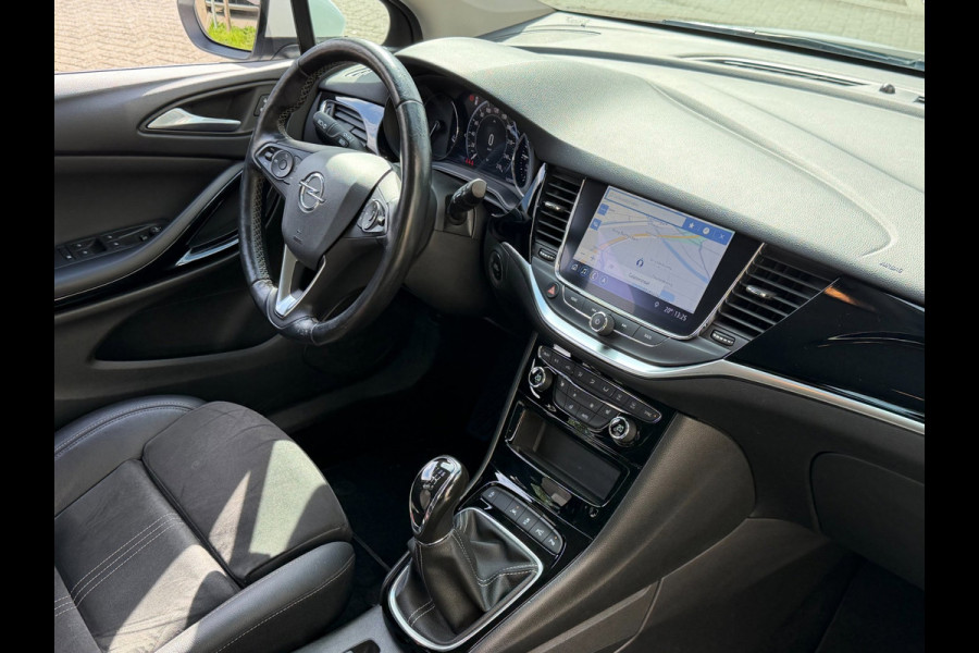Opel Astra Sports Tourer 1.2 Turbo Elegance - Navigatie I Airco I LED I PDC I Sport velgen I Leer/ Alcantara Dealer onderhouden