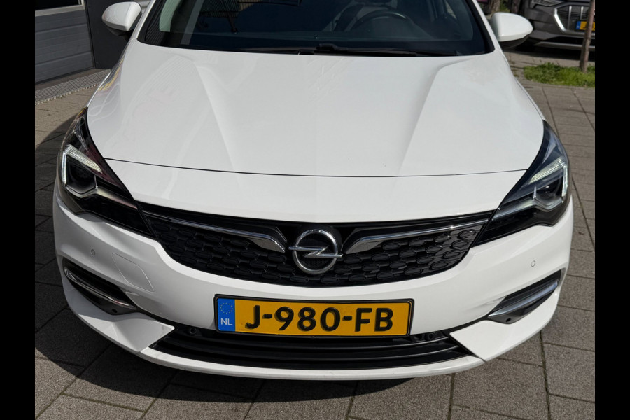 Opel Astra Sports Tourer 1.2 Turbo Elegance - Navigatie I Airco I LED I PDC I Sport velgen I Leer/ Alcantara Dealer onderhouden