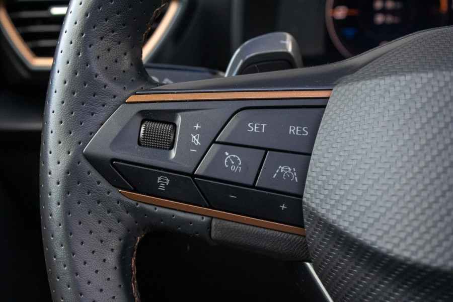 CUPRA Formentor 1.4 e-Hybrid VZ Copper Edition PANO BEATS CAMERA LED ELEKTRISCHE KOFFERBAK
