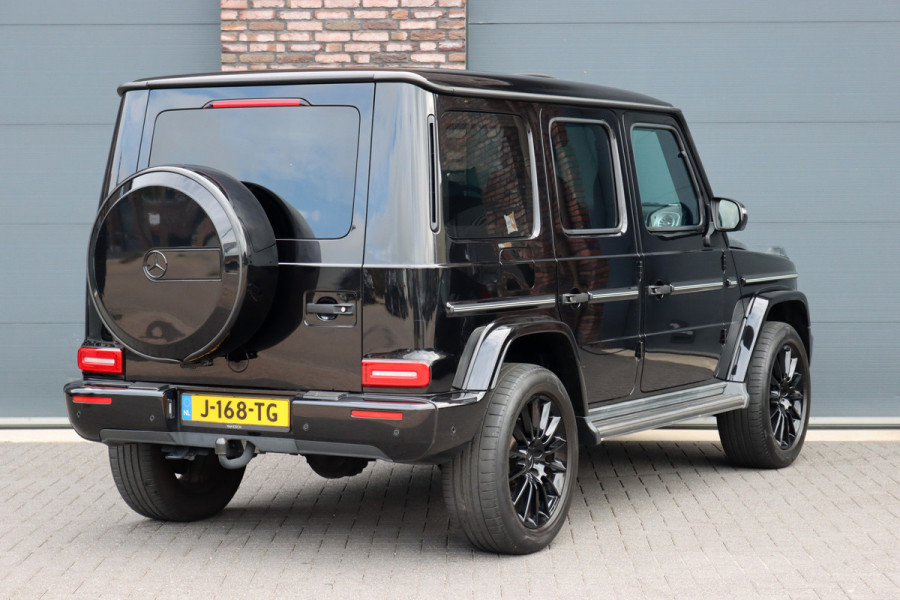 Mercedes-Benz G-Klasse 500 V8 | Schuifdak | Distronic+ | Standkachel | Burmester | Massage | Leder Exclusief | Stoelventilatie | Trekhaak | Sfeerverlichting | Apple Carplay |