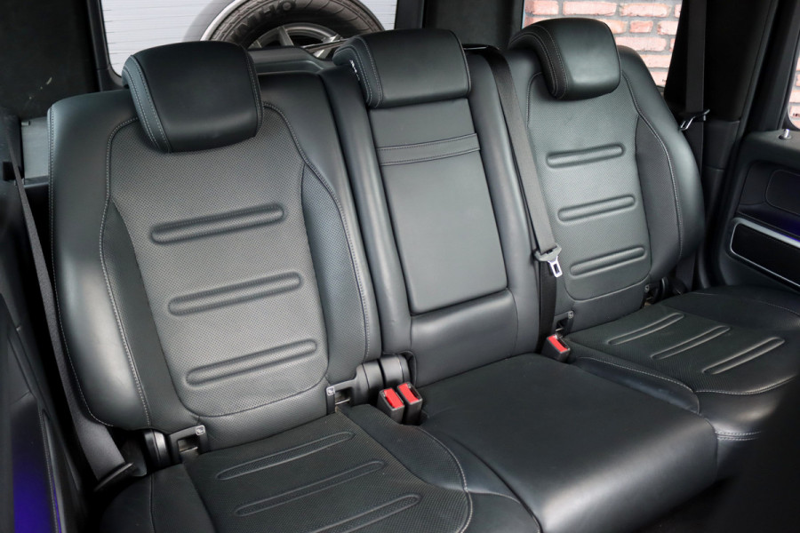 Mercedes-Benz G-Klasse 500 V8 | Schuifdak | Distronic+ | Standkachel | Burmester | Massage | Leder Exclusief | Stoelventilatie | Trekhaak | Sfeerverlichting | Apple Carplay |