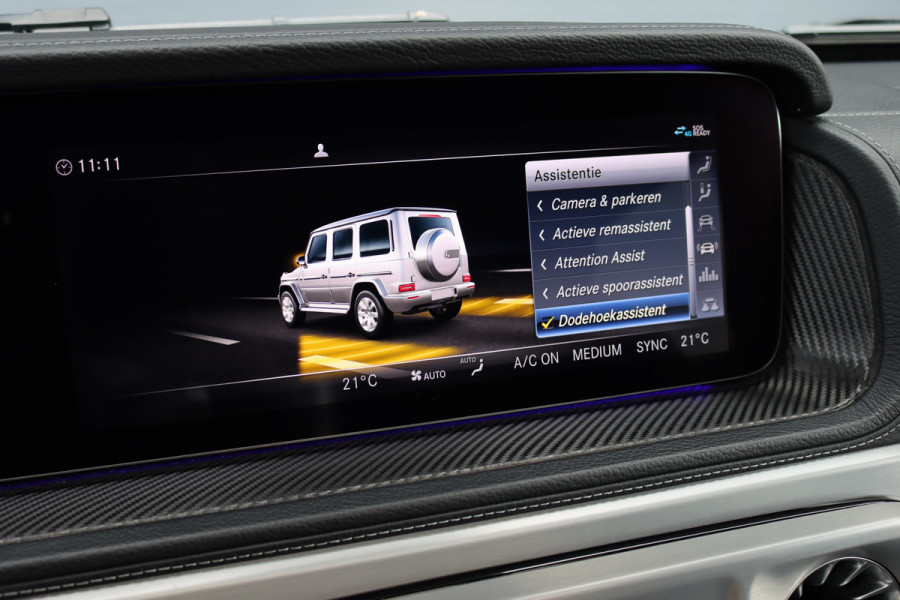 Mercedes-Benz G-Klasse 500 V8 | Schuifdak | Distronic+ | Standkachel | Burmester | Massage | Leder Exclusief | Stoelventilatie | Trekhaak | Sfeerverlichting | Apple Carplay |