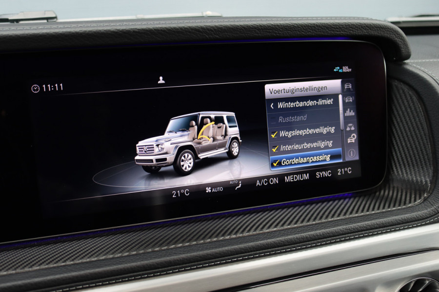 Mercedes-Benz G-Klasse 500 V8 | Schuifdak | Distronic+ | Standkachel | Burmester | Massage | Leder Exclusief | Stoelventilatie | Trekhaak | Sfeerverlichting | Apple Carplay |