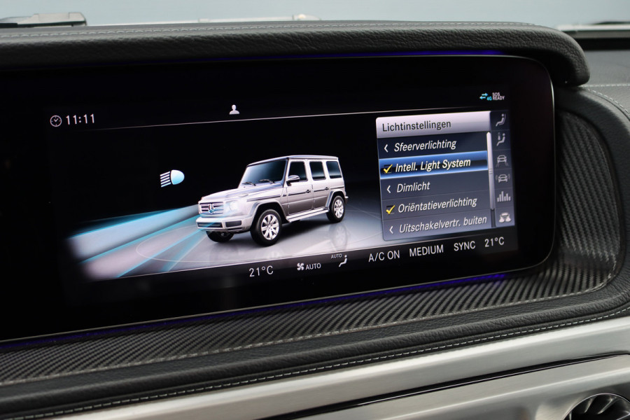 Mercedes-Benz G-Klasse 500 V8 | Schuifdak | Distronic+ | Standkachel | Burmester | Massage | Leder Exclusief | Stoelventilatie | Trekhaak | Sfeerverlichting | Apple Carplay |