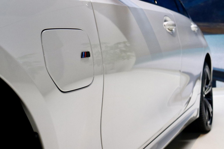 BMW 3-serie 320e M Sport|Leder|Ambient|NL