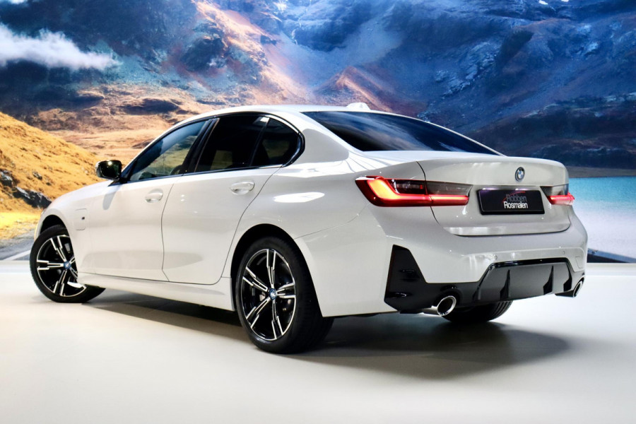BMW 3-serie 320e M Sport|Leder|Ambient|NL