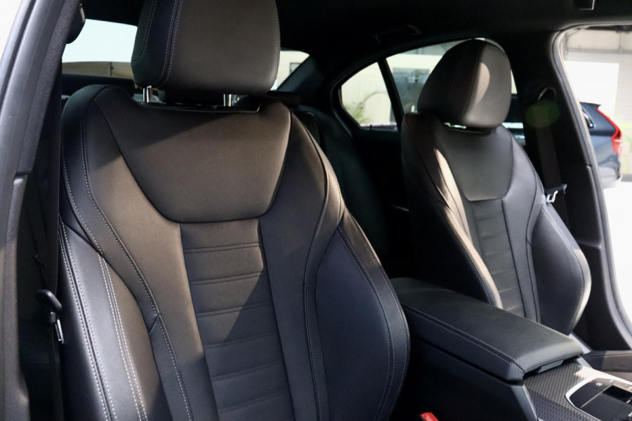 BMW 3-serie 320e M Sport|Leder|Ambient|NL