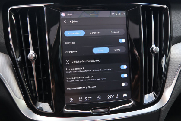 Volvo V60 2.0 T8 Plug-in hybrid AWD Plus / PANO / 2X MEMORY / ACC / 360 / KEYLESS / STUUR+STOELVERW