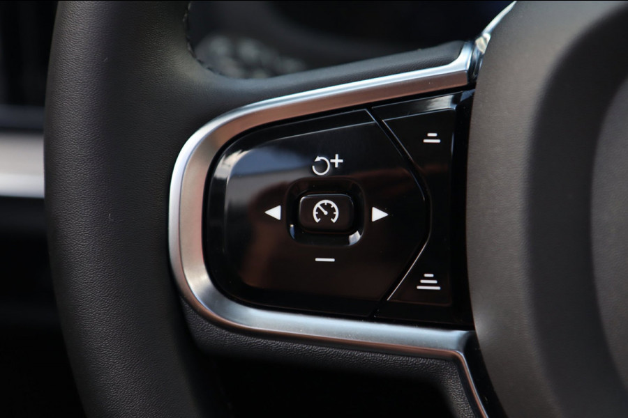 Volvo V60 2.0 T8 Plug-in hybrid AWD Plus / PANO / 2X MEMORY / ACC / 360 / KEYLESS / STUUR+STOELVERW