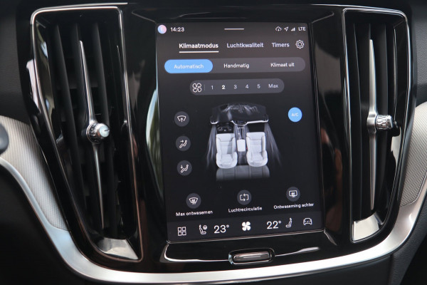 Volvo V60 2.0 T8 Plug-in hybrid AWD Plus / PANO / 2X MEMORY / ACC / 360 / KEYLESS / STUUR+STOELVERW