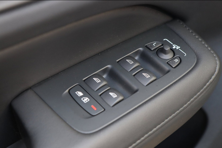 Volvo V60 2.0 T8 Plug-in hybrid AWD Plus / PANO / 2X MEMORY / ACC / 360 / KEYLESS / STUUR+STOELVERW