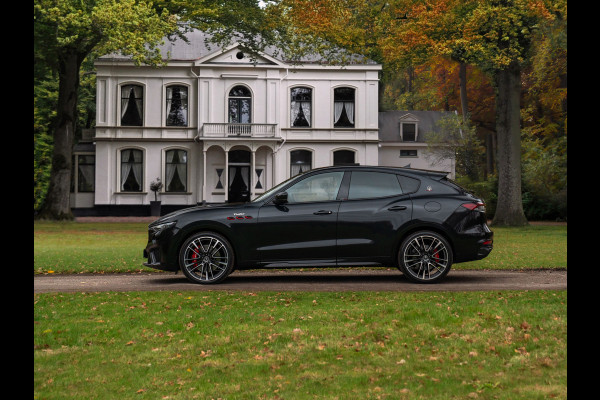 Maserati Levante 3.8 V8 Trofeo | Facelift | Pano-dak | Carbon | Stoelventilatie | Harman/Kardon